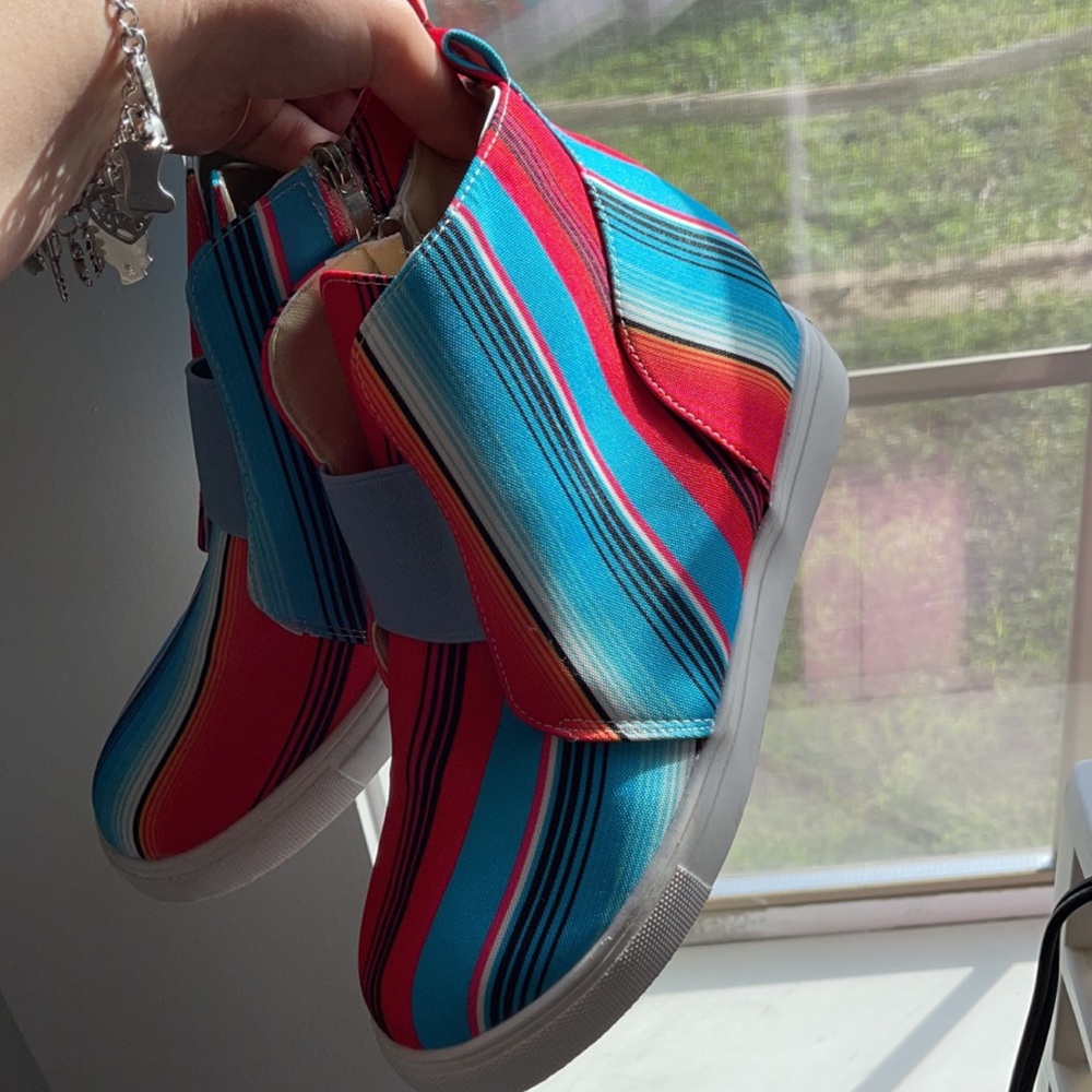 Women’s serape booties